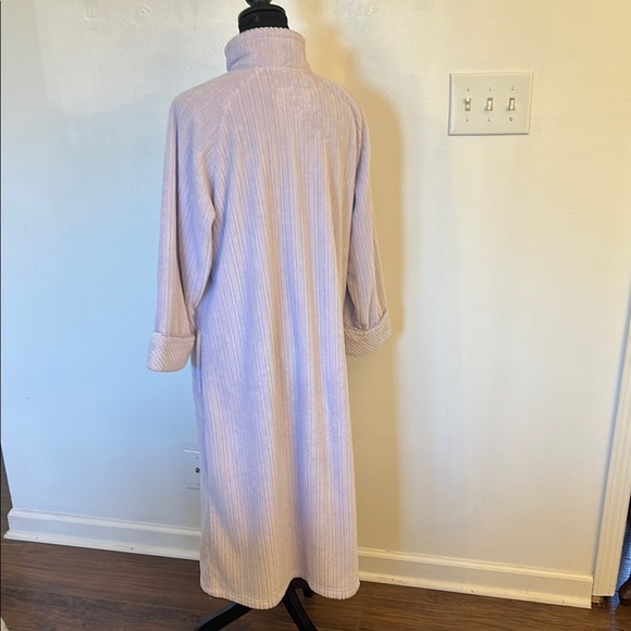 Oscar de la Renta Lavender Long Robe Luxurious Intimates, Sz S/M - Picture 9 of 12